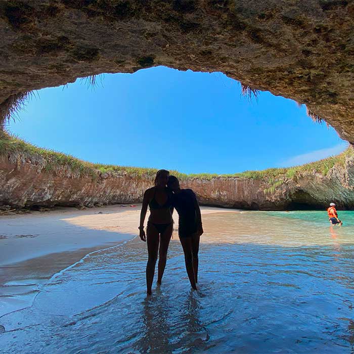 Playa Escondida en Islas Marietas